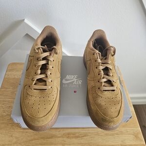 Nike Air Force 1 size 6Y